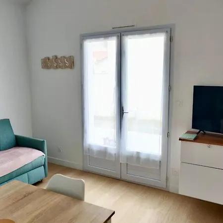 Maison Proche Centre, Gare, Aux Sables D'olonne Holiday home